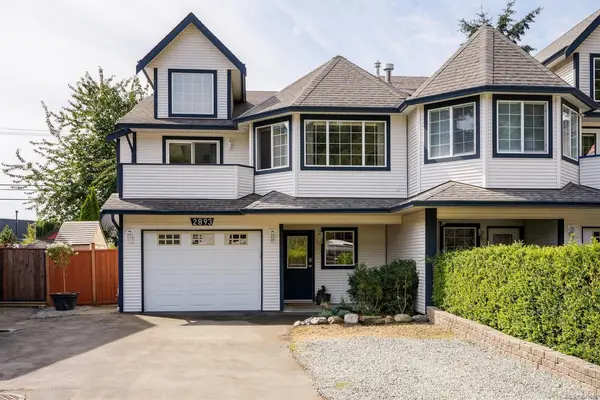 2893 Young Pl, Langford BC V9B 6A1 - 4 bed, 3.0 bath in Langford