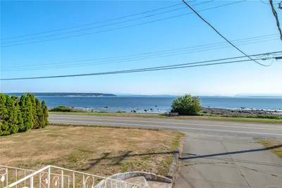 3250 Island Hwy, Campbell River BC V9W 1C9