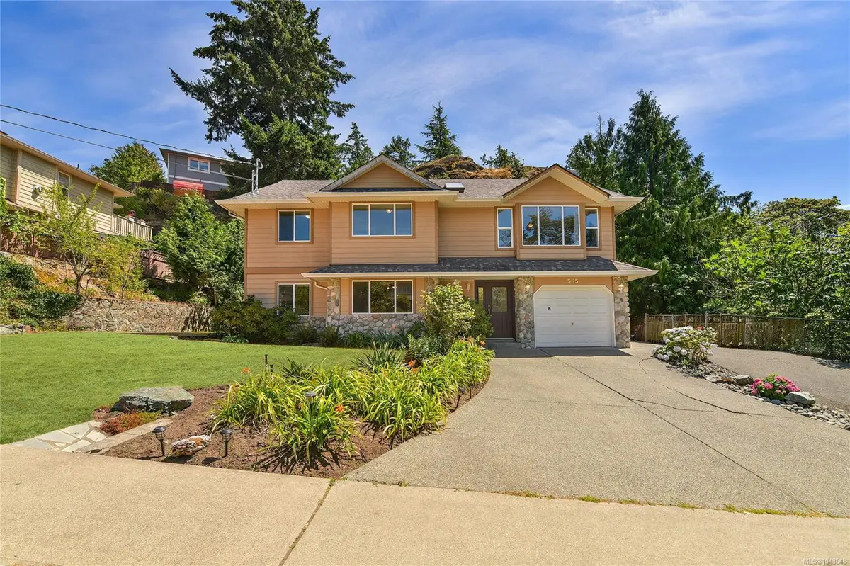 585 HANSEN Ave, Langford BC V9B 5V2