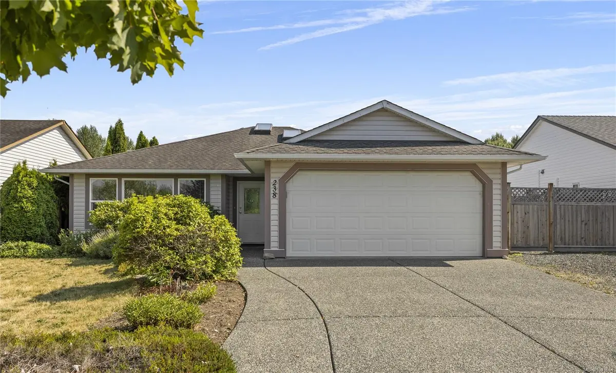 238 Strawberry Cres, Parksville BC V9P 2W7
