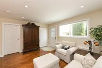 View 16