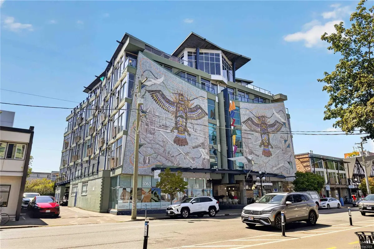 1061 Fort St #213, Victoria BC V8V 5A1