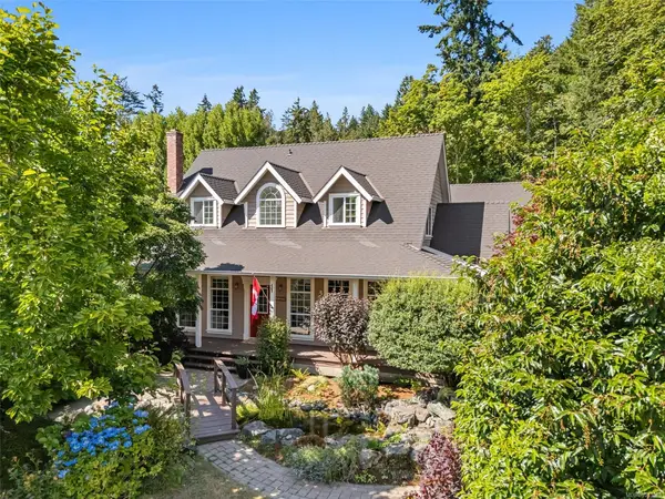 1130 Tatlow Rd, North Saanich BC V8L 5P3 - 4 bed, 4.0 bath in North Saanich