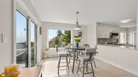 View 25