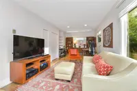 View 25