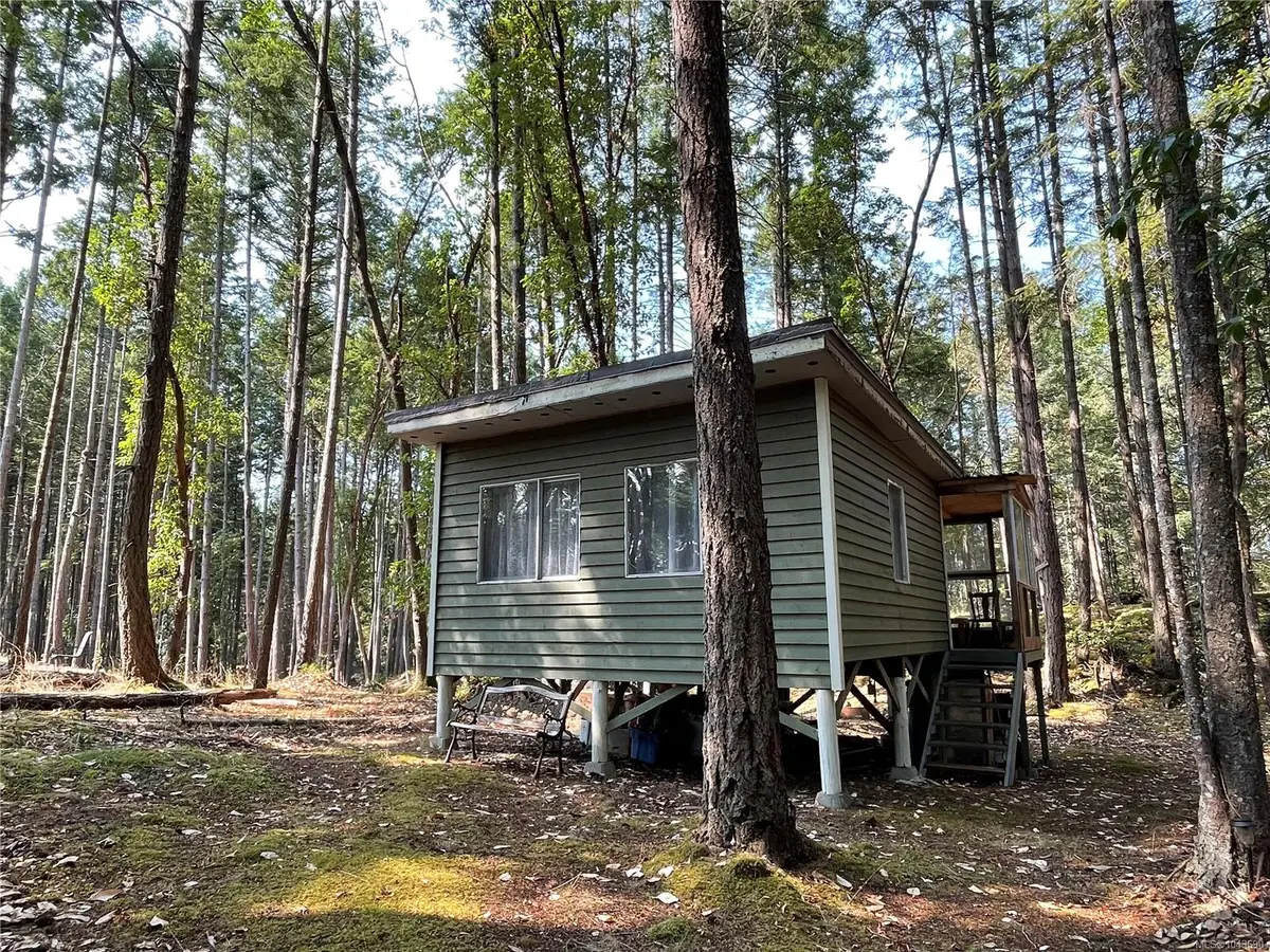 374 Halibut Hill Rd, Mudge Island BC V0V 0V0