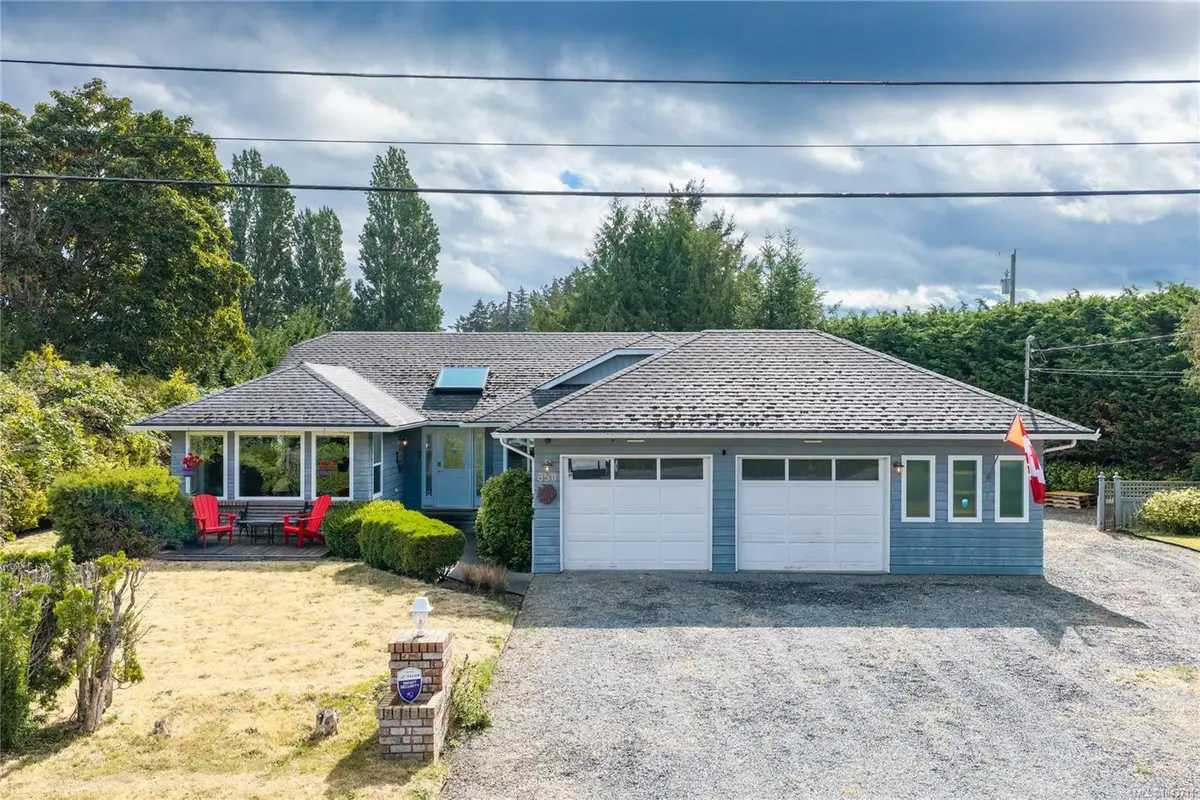 850 Ocean Pl, French Creek BC V9P 1Z9