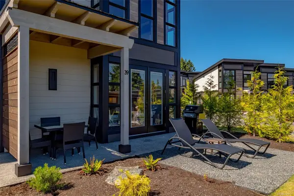 1175 RESORT Dr #39, Parksville BC V9P 2E3 - 2 bed, 3.0 bath in Parksville