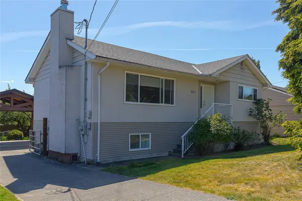 607 Fifth St, Nanaimo BC V9R 1P7 - 4 bed, 2.0 bath in Nanaimo