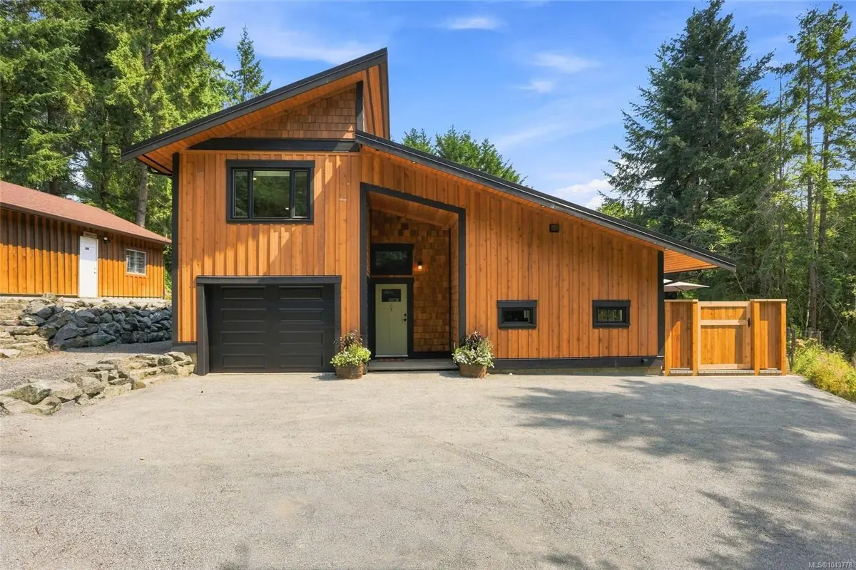 2551 Schirra Dr, Nanoose Bay BC V9P 9J9