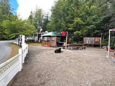 2650 Turnbull Rd #D4, Qualicum Beach BC V9K 2R2