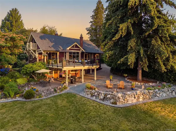104 Forward Rd, Ladysmith BC V9G 1S8 - 5 bed, 3 bath property for sale in Ladysmith