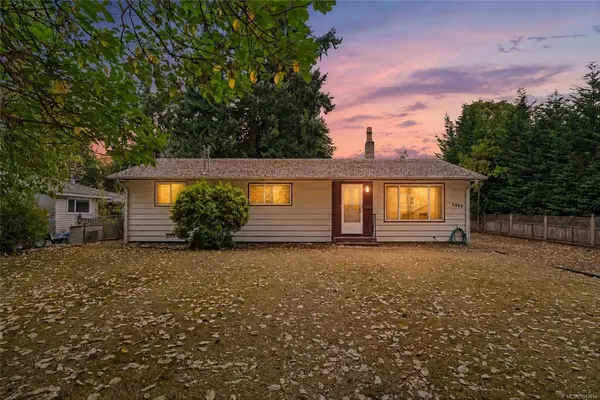 2986 Glen Lake Rd, Langford BC V9B 4B1 - 2 bed, 1.0 bath in Langford