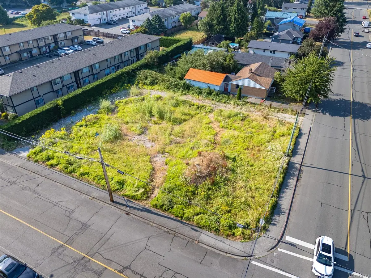 2511 Dingwall St, Duncan BC V9L 2Y8