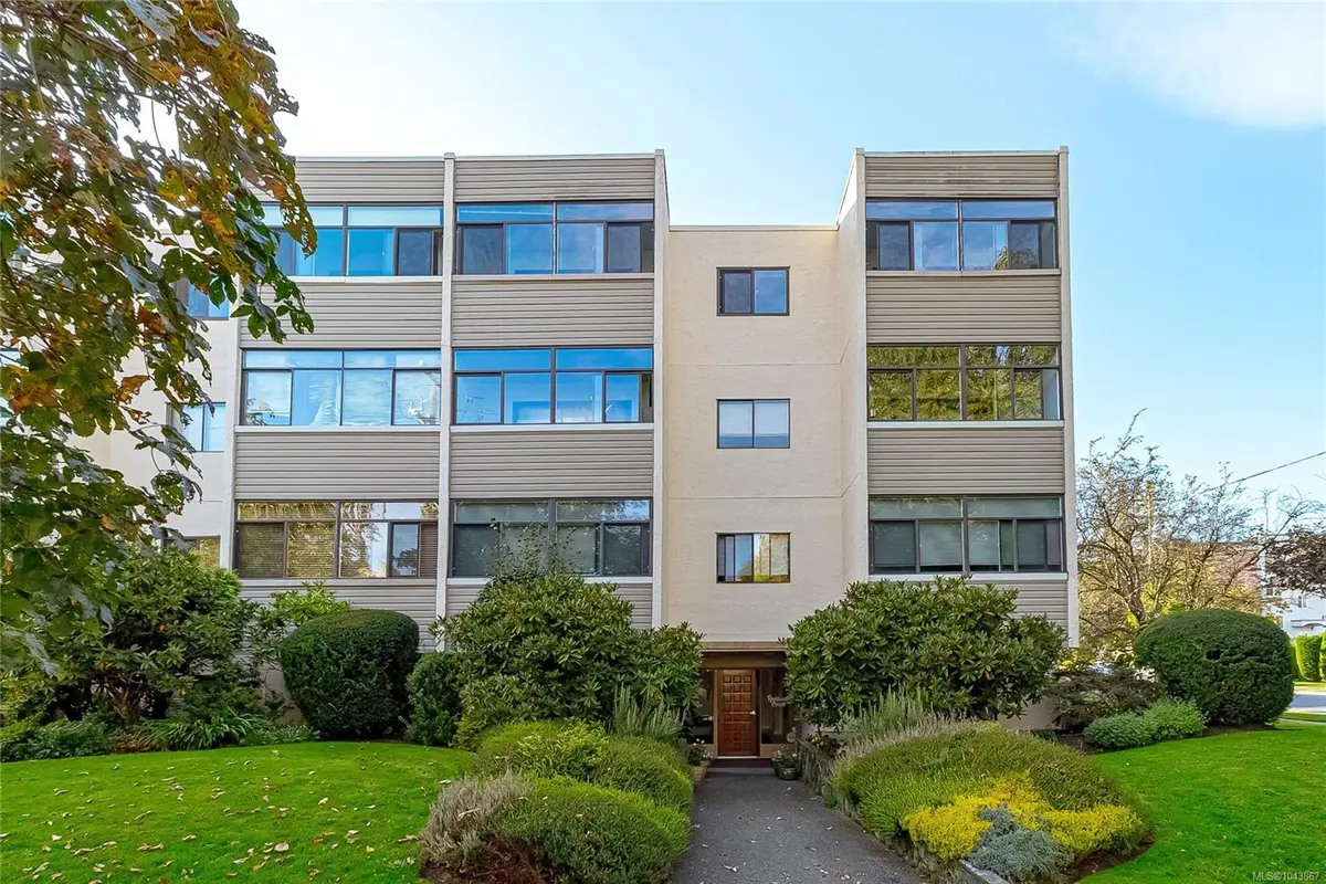 924 Cook St #401, Victoria BC V8Z 3Z3