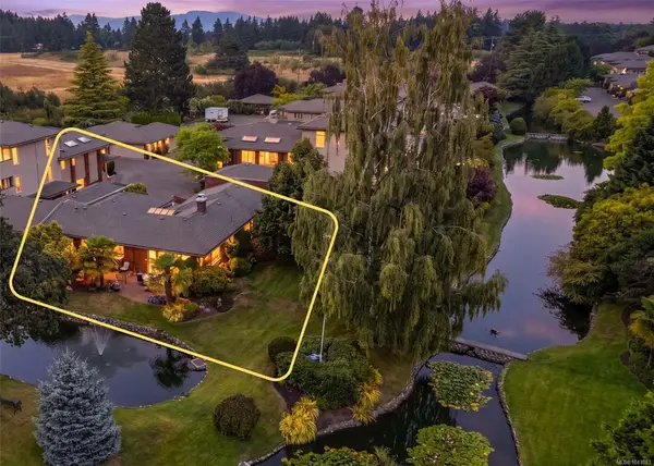 2345 Cedar Hill Cross Rd #129, Oak Bay BC V8P 5M8 - 2 bed, 2.0 bath in Oak Bay