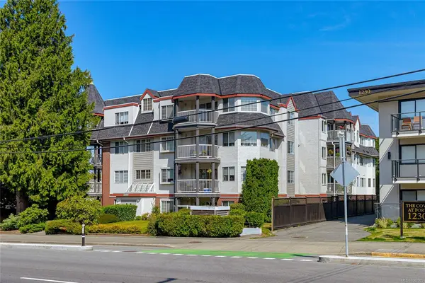 1220 Fort St #101, Victoria BC V8V 3L2 - 2 bed, 2 bath property for sale in Victoria