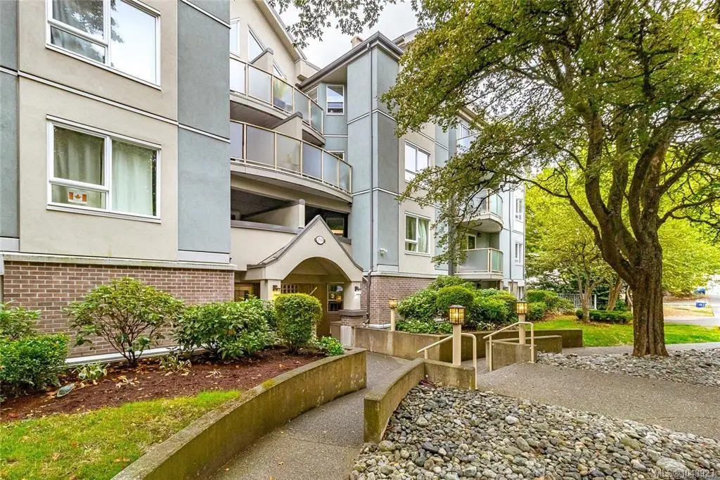 2710 Grosvenor Rd #403, Victoria BC V8T 3M9