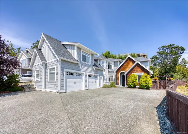 4826 Vista View Cres, Nanaimo BC V9V 1R3 - 5 bed, 4.0 bath in Nanaimo
