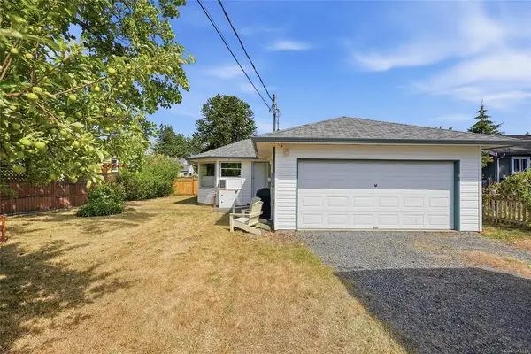 403 Watfield Ave, Nanaimo BC V9R 3P6 - 3 bed, 2.0 bath in Nanaimo