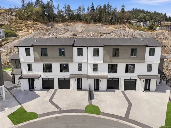 838 BLACKBIRD Pl, Langford BC V9B 6H4 - 4 bed, 4.0 bath in Langford