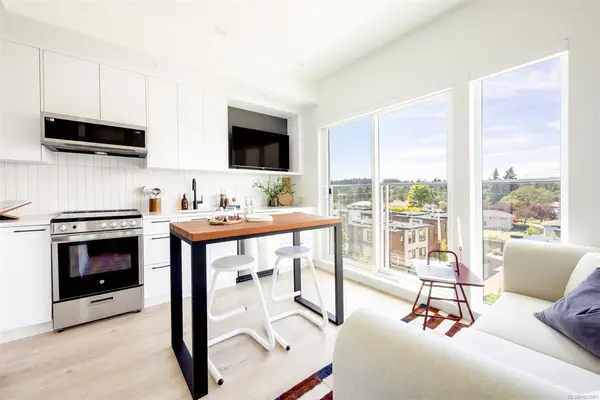 1075 Tillicum Rd #616, Esquimalt BC V9A 2A4 - 1 bed, 1.0 bath in Esquimalt
