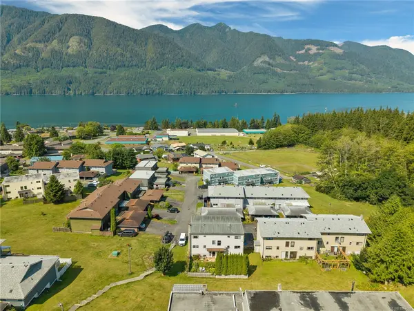 81 McKay Cres, Port Alice BC V0N 2N0 - 3 bed, 2 bath property for sale in Port Alice
