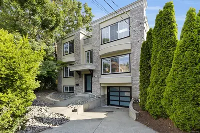 611 Niagara St, Victoria BC V8V 1J1