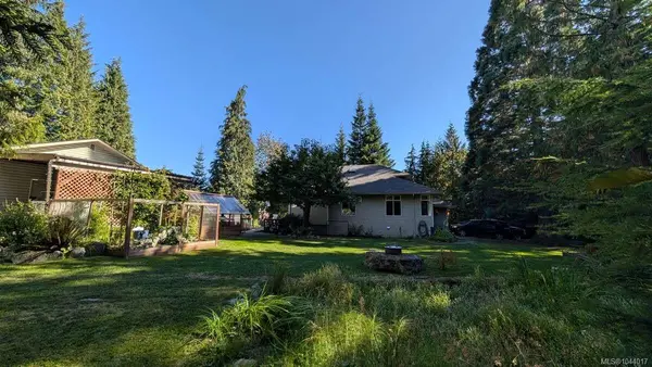 100 Elk Rd, Lake Cowichan BC V0R 2G0 - 4 bed, 4.0 bath in Lake Cowichan