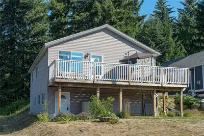 280 Lake Park Rd, Lake Cowichan BC V0R 2G0