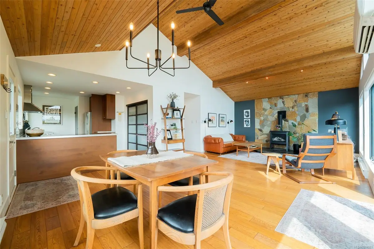 1605 King John Way, Nanaimo BC V9T 3C3