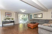 View 16