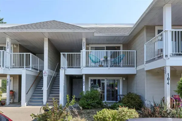 130 Back Rd #203, Courtenay BC V9N 3W6 - 2 bed, 1.0 bath in Courtenay