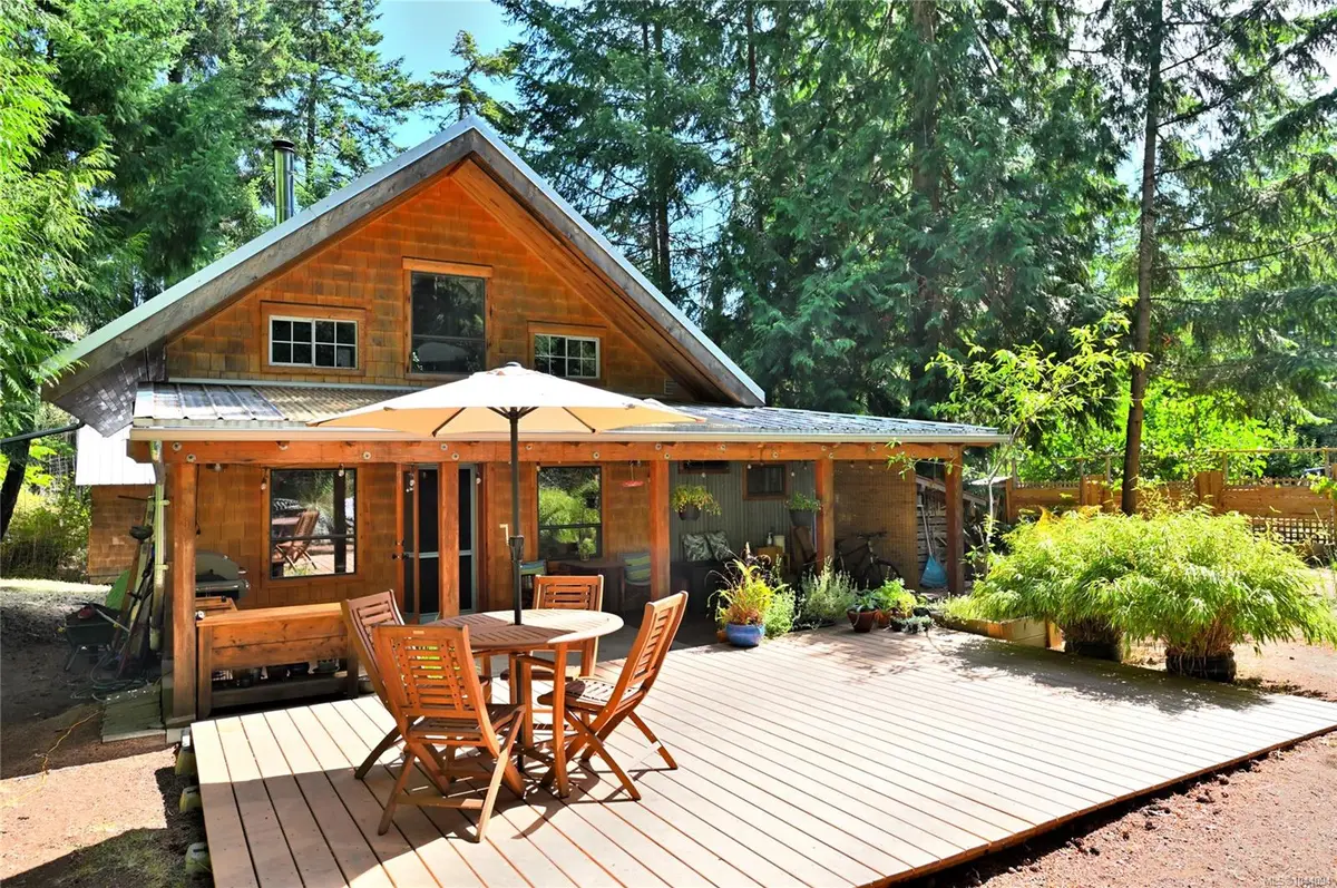 4873 Pirates Rd, Pender Island BC V0N 2M0