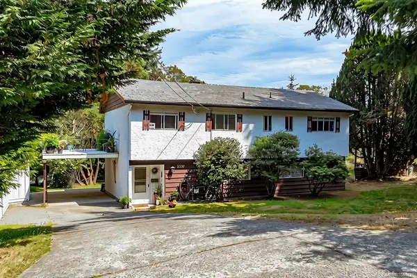 3330 Ravenwood Rd, Colwood BC V9C 2X4 - 3 bed, 3 bath property for sale in Colwood