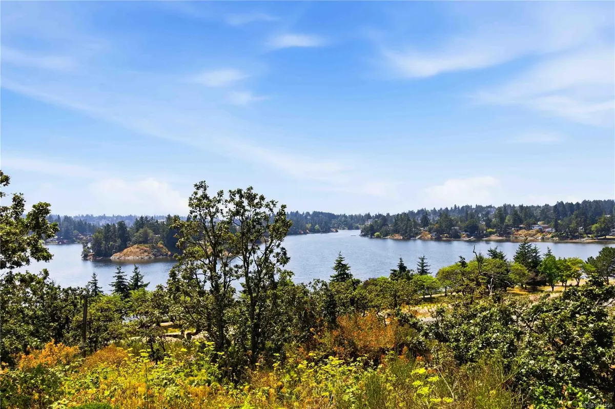 1243 Stancil Lane, View Royal BC V8Z 1R6