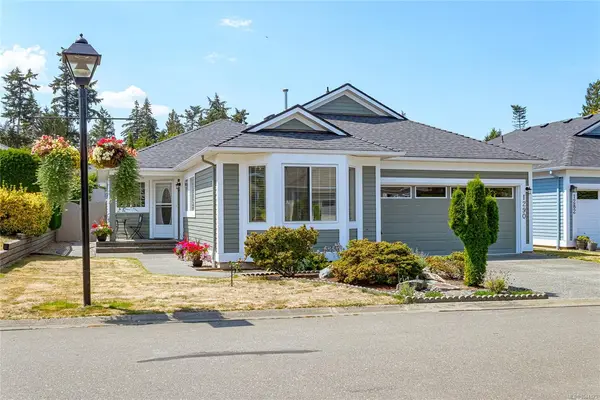 1290 Oceanside Dr, Qualicum Beach BC V9K 2K4 - 2 bed, 2.0 bath in Qualicum Beach