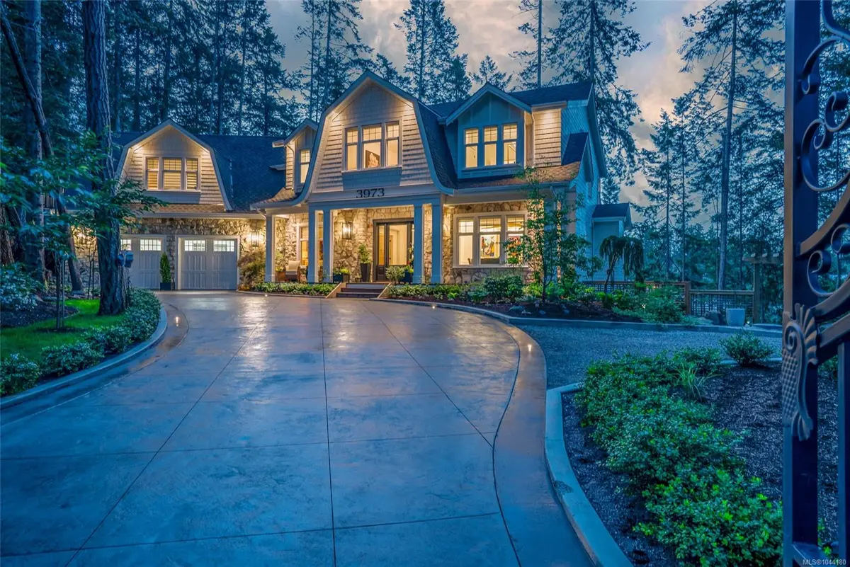 3973 Cove Rd, Ladysmith BC V9G 1K5