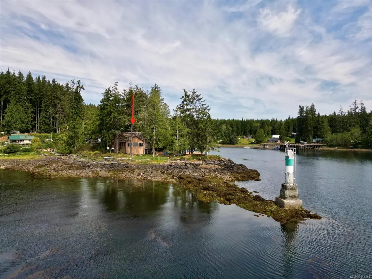 185 Leeson Point Rd, Quatsino BC V0N 2V0