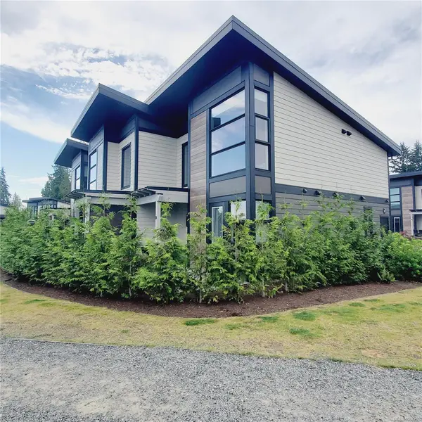 1175 Resort Dr #35, Parksville BC V9P 2E3 - 2 bed, 3.0 bath in Parksville