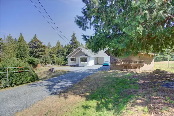 8147 Shasta Rd, Crofton BC V0R 1K0 - 5 bed, 2 bath property for sale in Crofton
