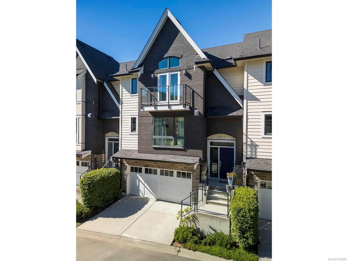 2835 Turnstyle Cres, Langford BC V9B 0T8