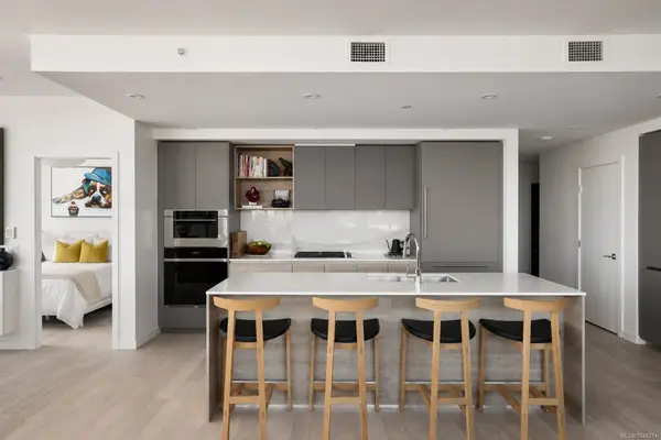 363 Tyee Rd #1304, Victoria BC V9A 0B5 - 2 bed, 3.0 bath in Victoria