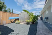 View 16