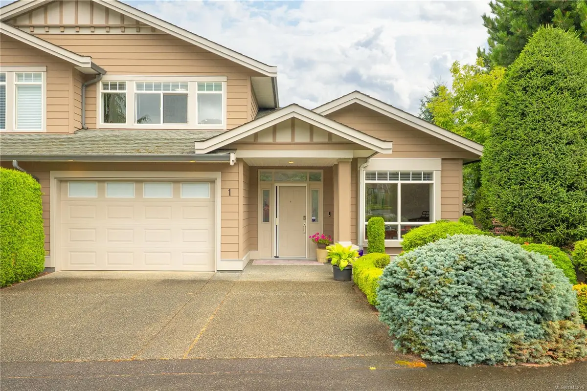 500 Russell Rd #1, Ladysmith BC V9G 1W3
