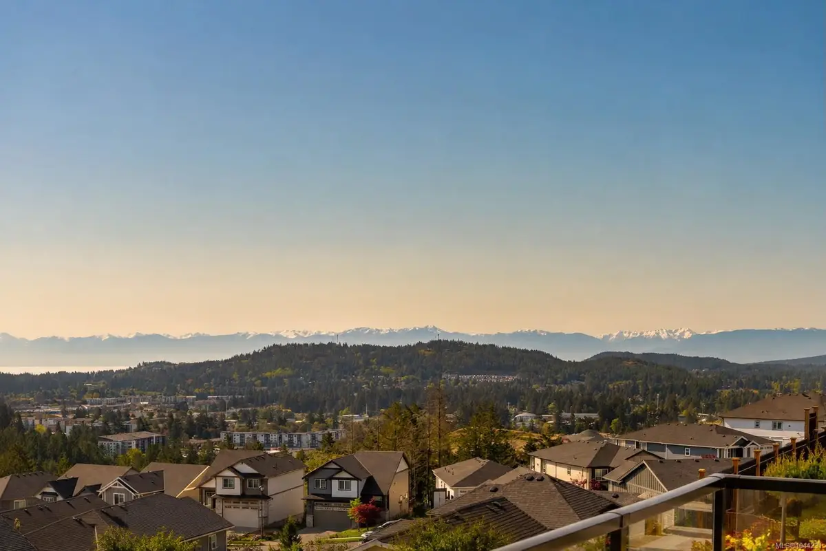 1122 Olivine Mews, Langford BC V9B 5P9