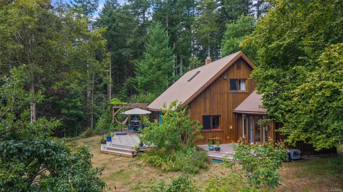 1551 Pickles Rd, Denman Island BC V0R 1T0