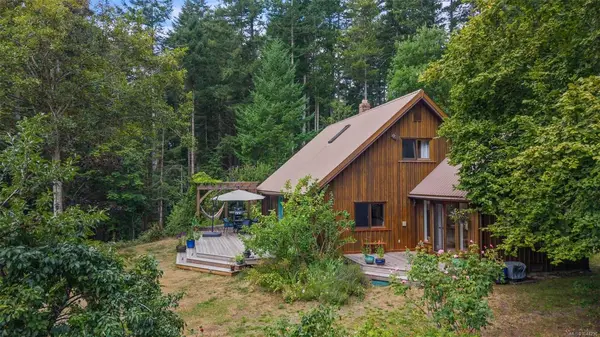 1551 Pickles Rd, Denman Island BC V0R 1T0 - 4 bed, 2.0 bath in Denman Island