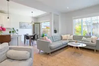 View 10