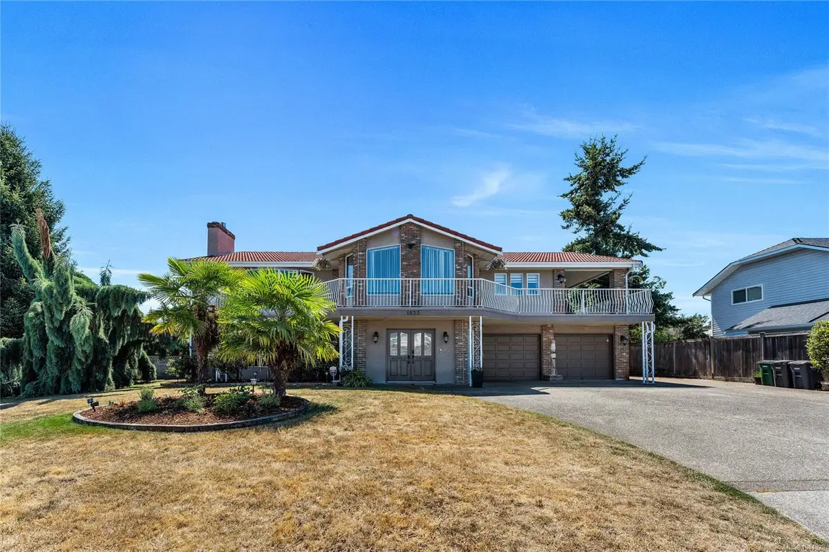 1833 Knutsford Pl, Saanich BC V8N 6E3
